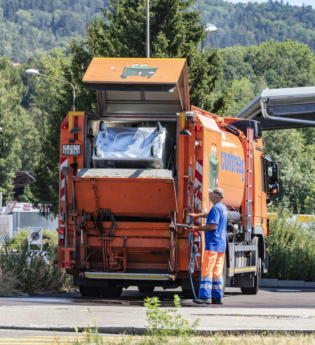 contreag-container-reinigung-2.jpg